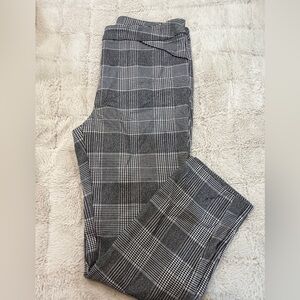 Tribal Women’s Size 14 Black and Gray Glen Plaid Pull On Dress Pants